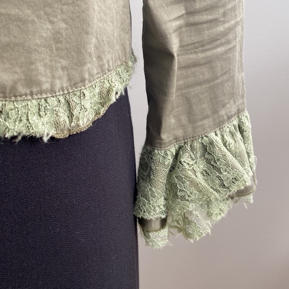 Vintage MOA Fitted Blazer with Funky Lace Detail - Picture 3 of 8